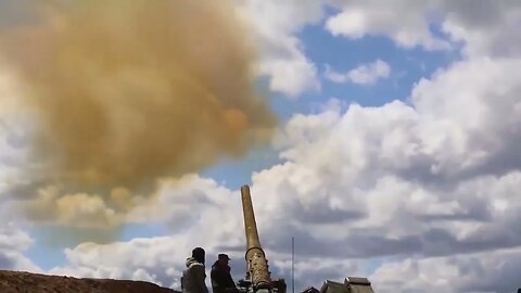 Russia sends Ukraine forces running for there lives .
