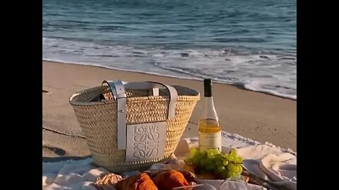 Picnic at the beach | @barahshana on IG🍾🥐 #shorts #picnic