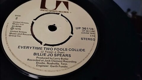 Everytime Two Fools Collide ~ Billie Jo Spears ~ 1975 United Artists 45rpm Vinyl Single ~ Dual 1215