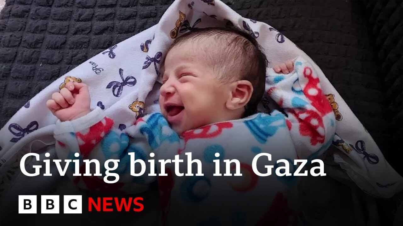 Gaza residents give birth during shelling and power cuts - BBC News