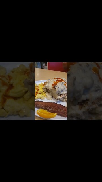 Two Chicks - Biscuits and Gravy / Coffee Cake Pancakes