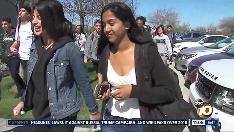 Del Norte students hold gun forum