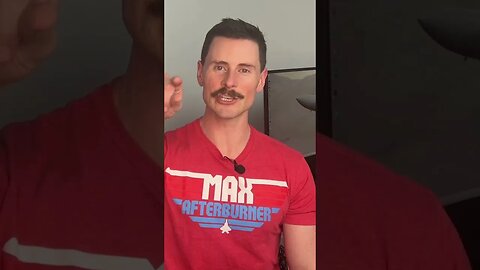 Fighter pilot teaches how to dogfight a SU-27