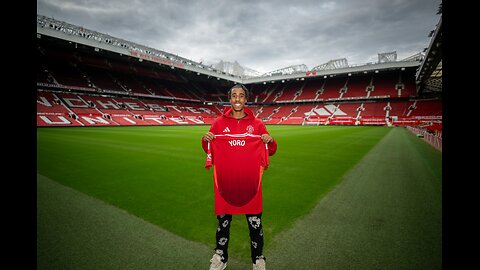 Leny Yoro could leave Manchester United
