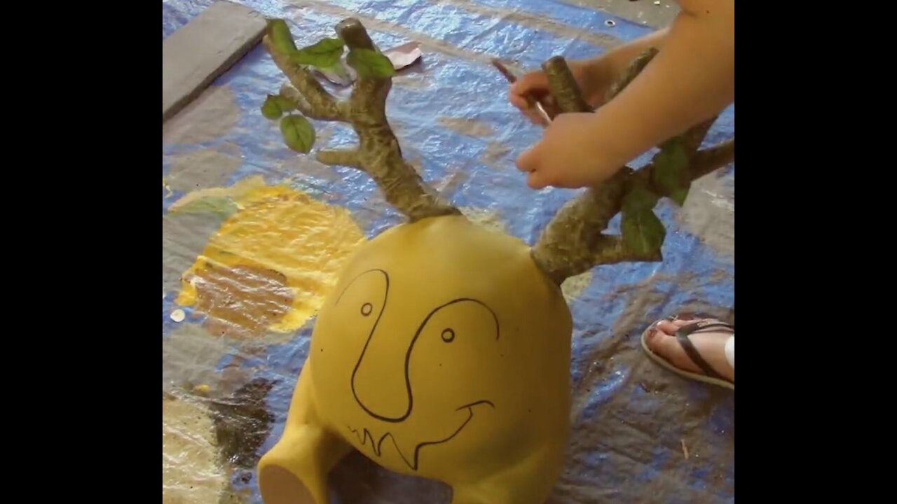 Sculpting Pooh Bear Stuck in Rabbit's Howse