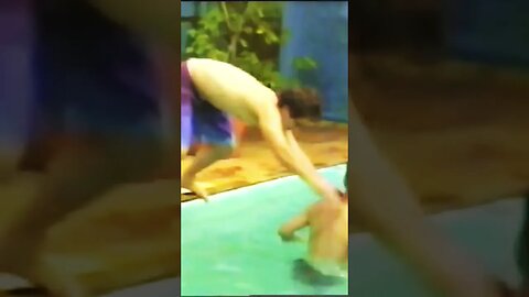 Lipe pulando de Surpresa nas costas do Guiga no Totass Farm