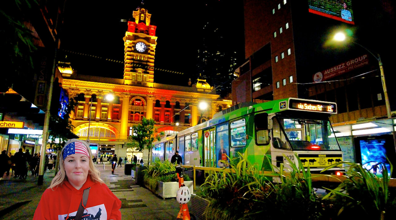 Evening Rushhour in Melbourne City with the Good the Sad and the Purdy