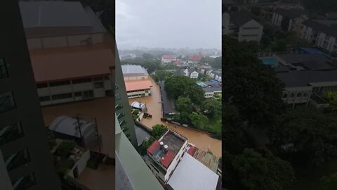 Flooding In Chiang Mai Thailand 🇹🇭 #chiangmai #thailand #rainyseason #flood #flooding #rain