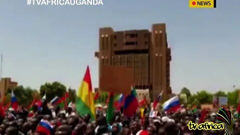 WHO IS BEHIND THE SUFFERING? Burkina Faso: demonstration of support for Captain Traoré