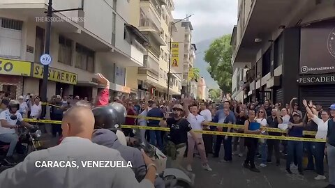 Venezuela opposition powerhouse Machado rides through Caracas to greet voters|News Empire ✅