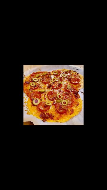 keto pizza | keto recipes | easy keto recipes | keto meal prep | low carb #Shorts