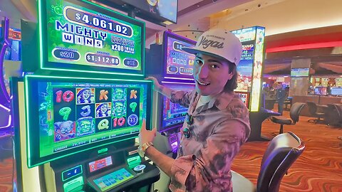 I Played A Frankenstein Slot Machine In Las Vegas!