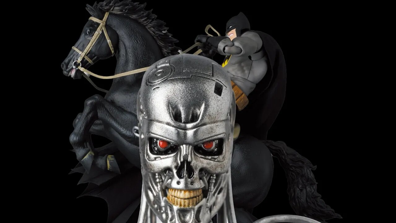 MAFEX Batman & Horse (The Dark Knight Returns) Endoskeleton (T2 Ver.) PRE-ORDERS ARE OPEN!!!