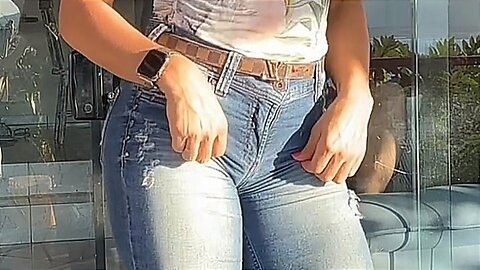 WOW. How good are the jeans. 😍