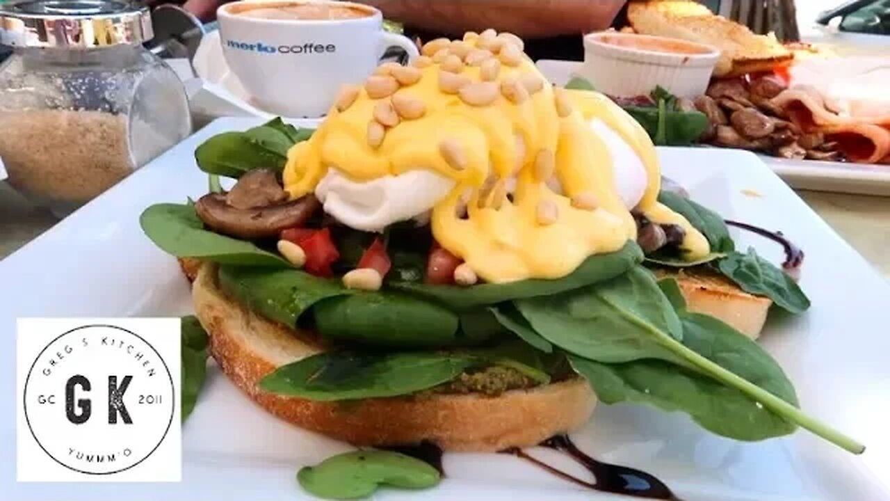 Australian "Cheap Date" Breakfast - Eating Out on A Budget