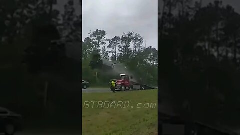 😱Flying high 😱 Launches from tow truck car ramp #dashcam #policedashcam #polizei #highway #jump