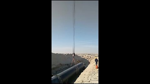 Liebherr Crane Lifted Heavy Pipe