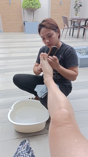 Foot spa... rubbing my feet off 😉😂
