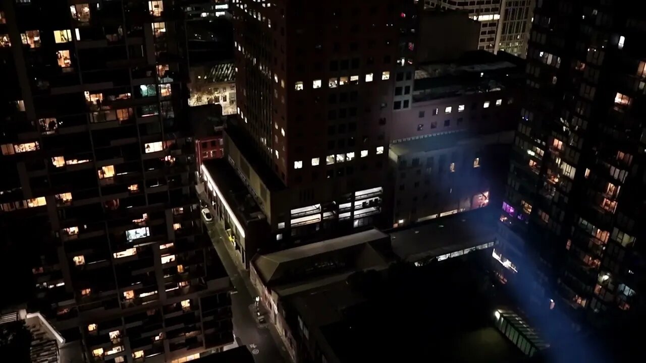 Pocket Spotlight Sofirn IF22a - High Rise Ramping Beamshots #shorts