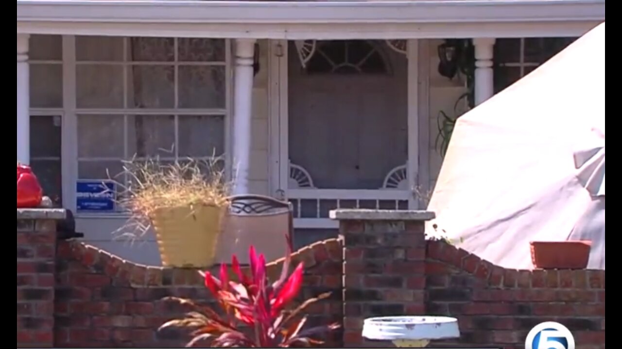 Masked crooks rob Port St. Lucie residents at gunpoint, steal cash