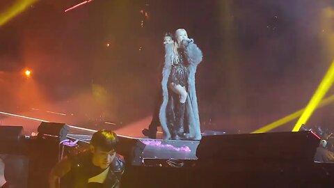 BlackPink in Houston 2nd show song Hard to Love Rose` solo Shortened