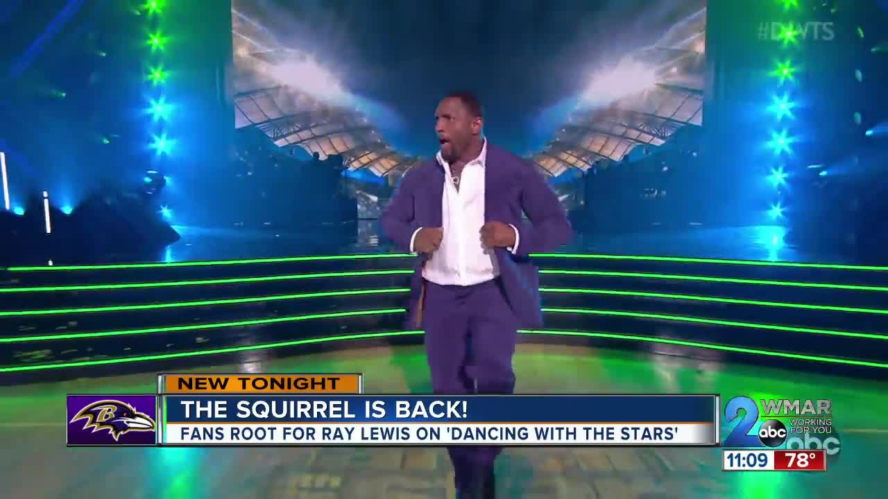 Fans cheer for former Raven Ray Lewis on "Dancing With The Stars"
