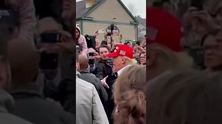 Trump visits East Palestine, Ohio