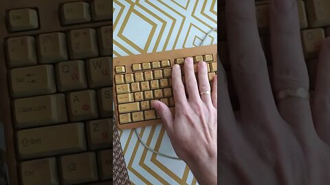 А вот и оч старая клава к компу из прошлого видео 📺🖥️⌨️🖱️ #PS/2