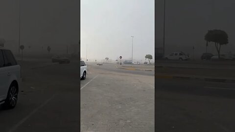 Foggy Weather In Abu Dhabi Musaffah Area #abudhabi #youtubeshorts #shortsvideo #uae #dubai #viral