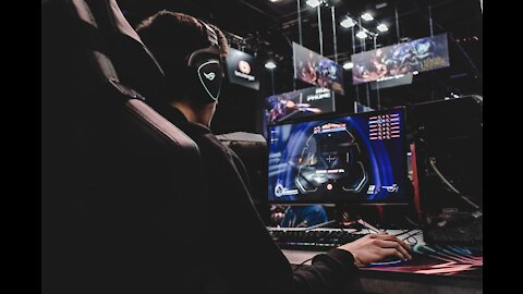 Best Music to Listen to While Gaming