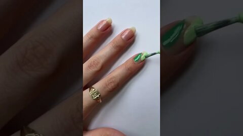 Negative Space Mani tiktok nailbetch