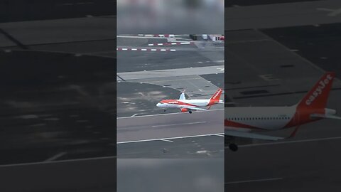 G-EZOF Landing at Gibraltar Airport
