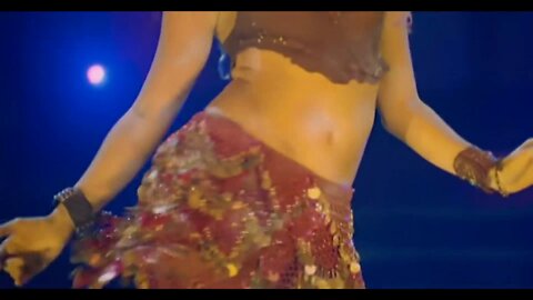 Shakira - Whenever Wherever (Belly dancing and Live)