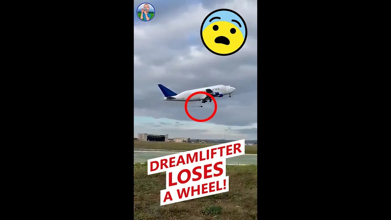 Huge Dreamlifter plane loses a wheel on take-off 🇮🇹