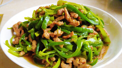 How to cook bell peppers and pork? How to make Chinese food