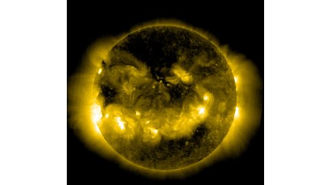 NASA, SOHO, Discover Huge Anomaly "Sun Scooping" Latest
