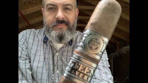 Rocky Patel's Anniversary Cigars 10th (Decade) vs 15th