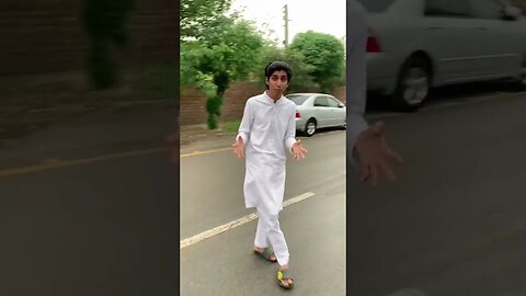 Pakistani politics part 2 #imrankhan #pti #funnyinterview #funny_road_show #anchorfunny