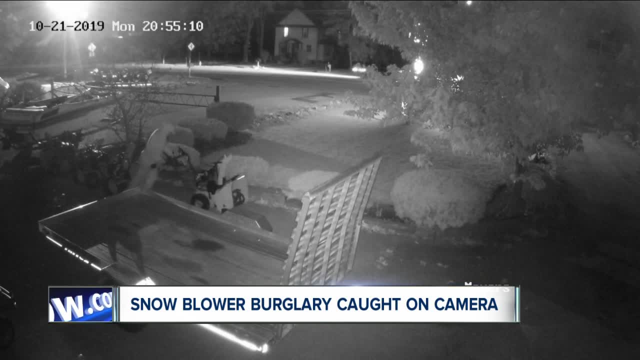 Snow blowers allegedly stolen from Clarence business