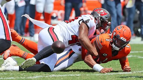 Is Justin Fields Broken? #nfl #bears #fields #chicagobears