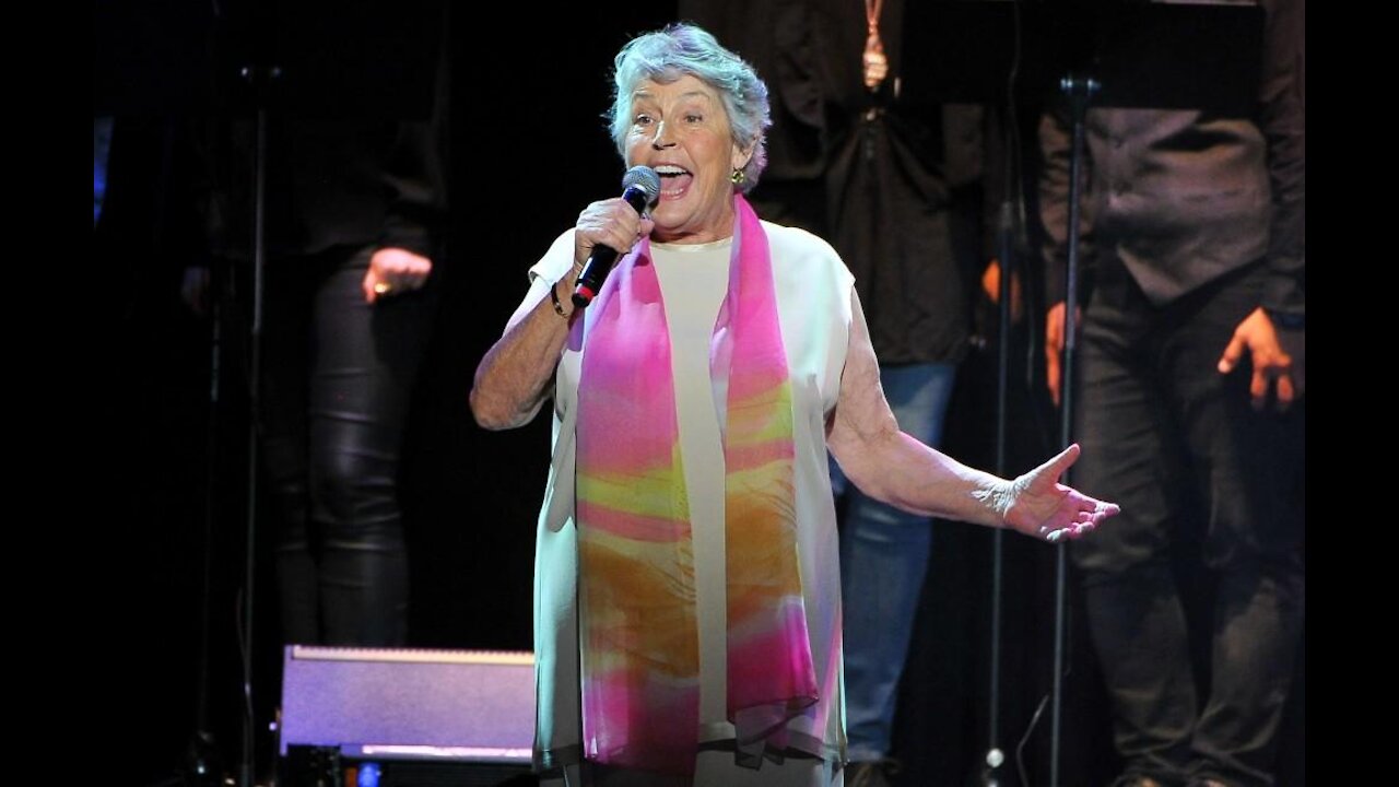 singer Helen Reddy has passed away aged 78