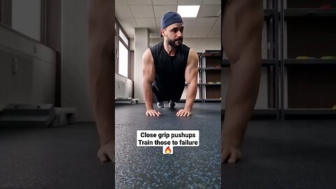 this gets you a bigger triceps🔥 triceps workout #shorts