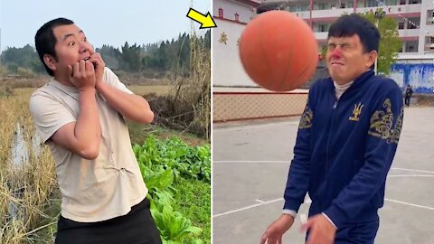 Super funny videos 2021 ● People doing funny things to make you laugh