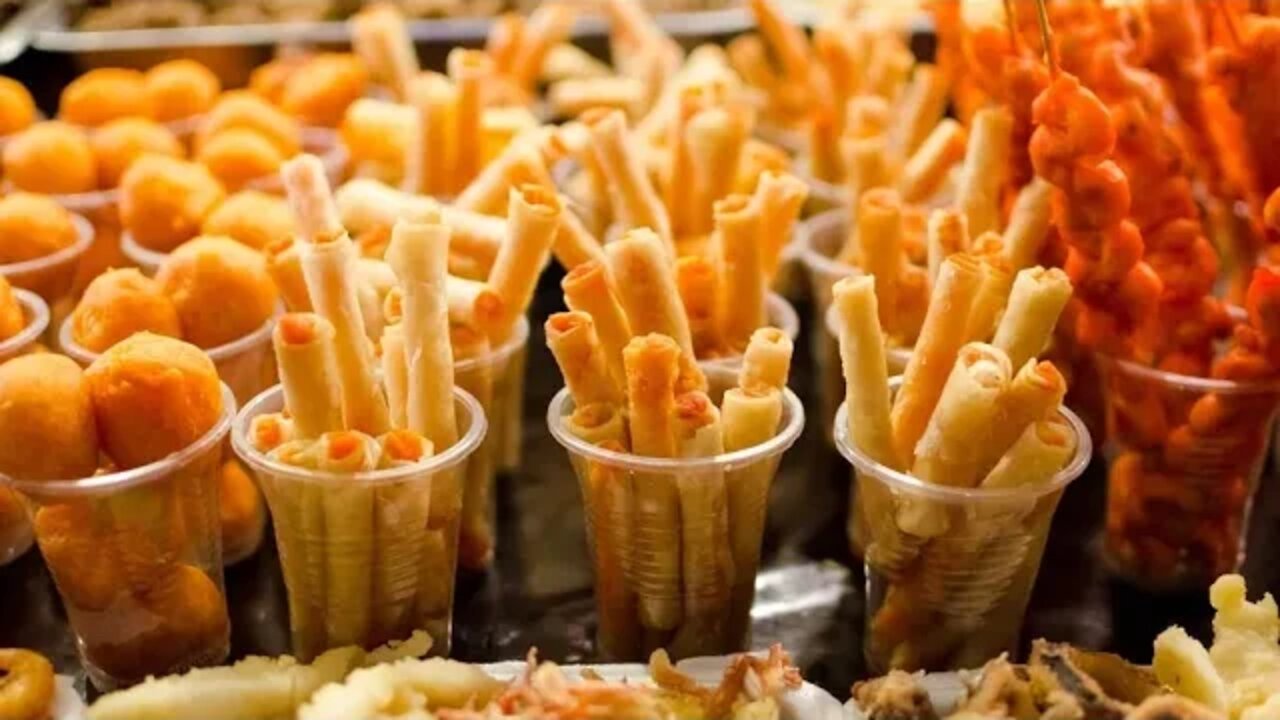 Taste Street Food Singapore 😋😋😋 (beautiful world)
