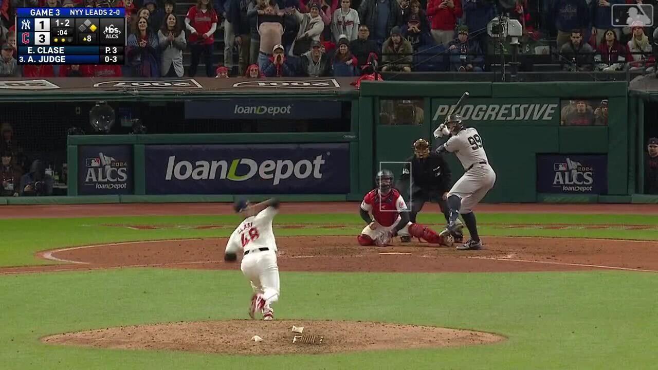MLB Aaron Judge's game-tying two-run home run