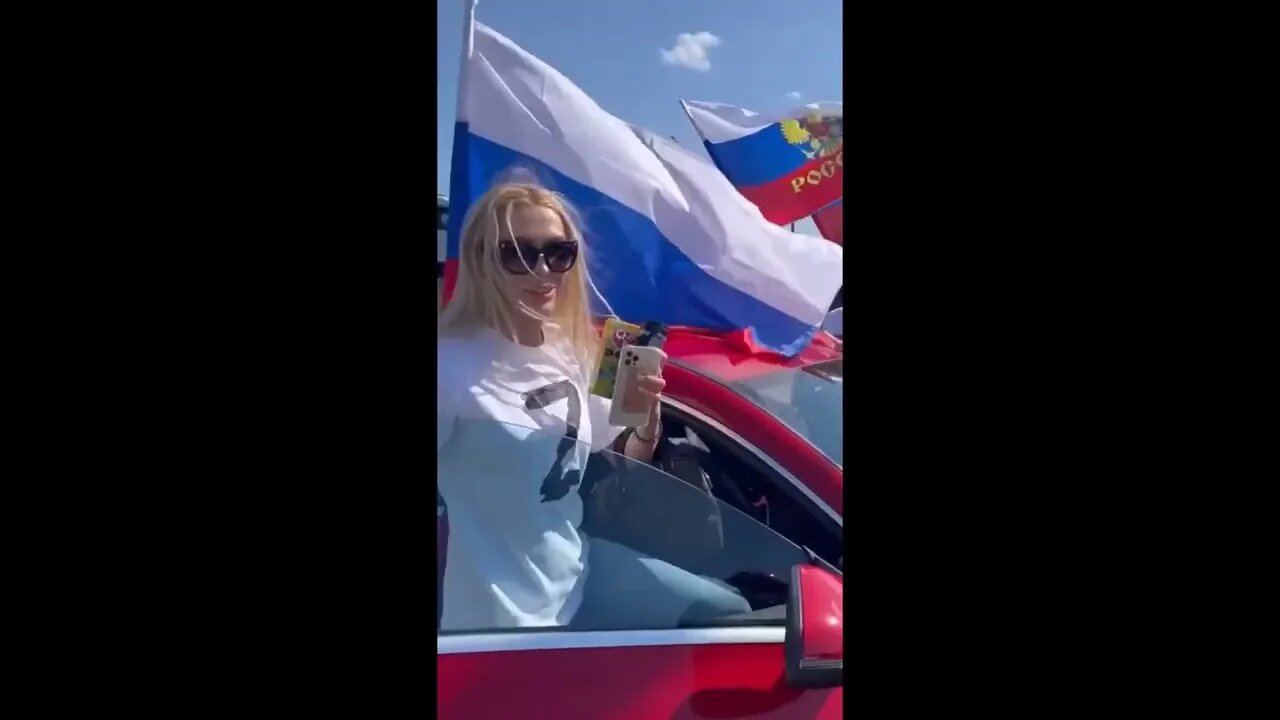 Powerful clip from Moscow and Rostov in support of the Russian