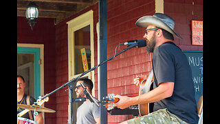 Live Music on the Deck!!