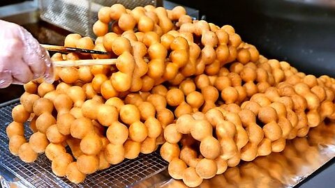 New York Food - CHEWY MOCHI DONUTS The Dough Club Manhattan NYC