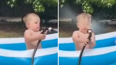 Little kid playing with water but nothing good for this kid 😂