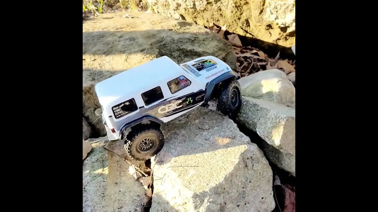 we got a 2nd #scx24 #rubicon stock run on a the Start of our crawler course ...